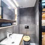 Apartament Le Petit New York Industriel Hyper Centre Place Stan Insolites